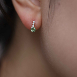 Celeste 耳環 - 綠尖晶石